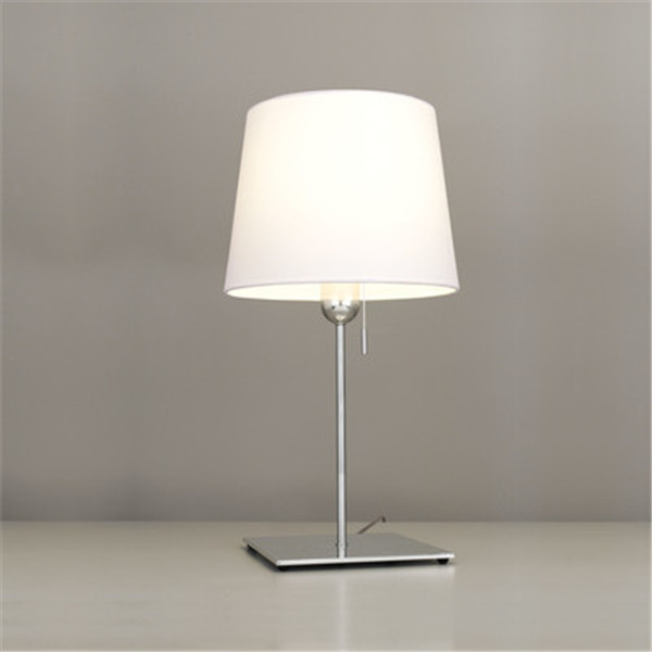 6620029 Modern LED table lamp