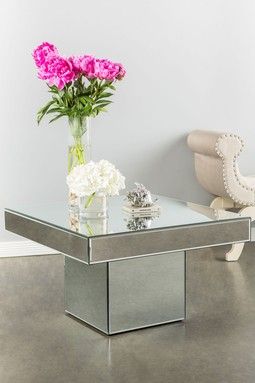 620077 Modern mirrored coffee table